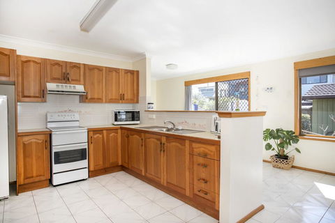 Wooroonga Crescent 9 Kioloa NSW 2539 - Surfers Paradise Gold Coast 1