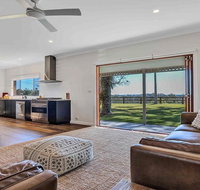 Your Luxury Escape - Paul's Farmhouse at Newrybar - Surfers Paradise Gold Coast