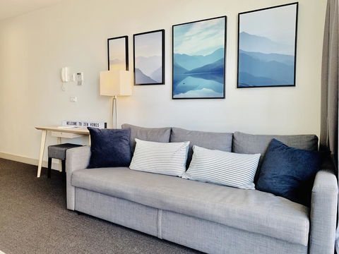 ZEN Homes On Collins - Surfers Paradise Gold Coast 2