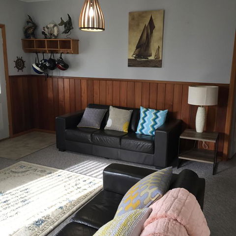 Rose Cottage Sisters Beach Accommodation - Surfers Paradise Gold Coast 3