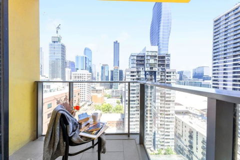 A Chic 2BR Apt City Views Near Southern Cross - Surfers Paradise Gold Coast 0