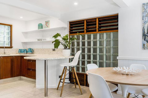 A Perfect Stay - Byron Blisshouse Garden Villa - Surfers Paradise Gold Coast 2