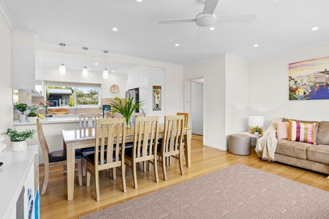 A Stones Throw - Surfers Paradise Gold Coast 2