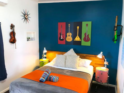 Acacia Motel - Surfers Paradise Gold Coast 1