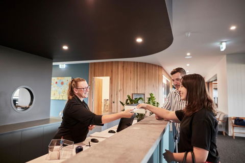 Accommodation @ Curlewis - Surfers Paradise Gold Coast 4