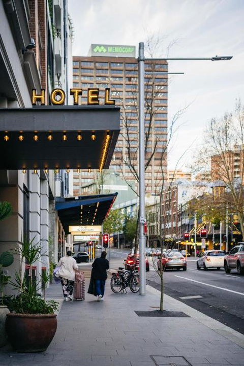 Ace Hotel Sydney - Surfers Paradise Gold Coast 3