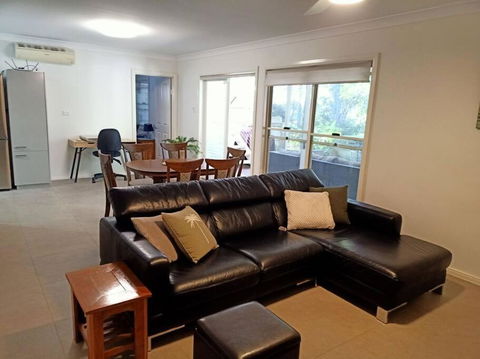 Adorable Private 2 Bedroom Guest Suite + Pool - Surfers Paradise Gold Coast 2