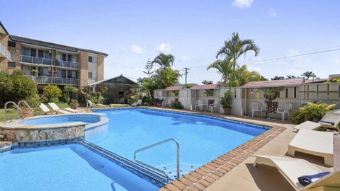 Affordable, Pool, Spa, Steps To Beach And Cafes - Surfers Paradise Gold Coast 0
