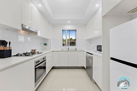 Aircabin - Wentworthville - 2 Beds Apt Free Park - Surfers Paradise Gold Coast 3