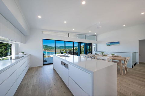 Airlie Bay View - Surfers Paradise Gold Coast 4