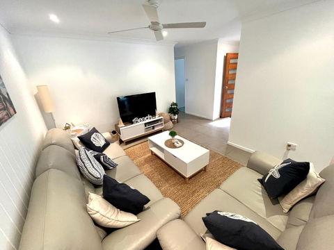 Amelia Shores - Surfers Paradise Gold Coast 4