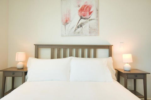 Amyra Residences At The Rowlands Apartments - Surfers Paradise Gold Coast 1