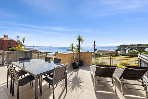 Apartment 12 Pacific Apartments - Surfers Paradise Gold Coast 0