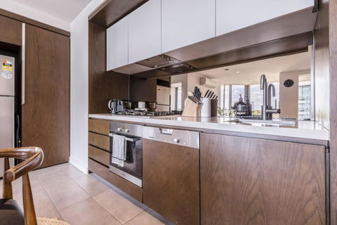 Apartment Living 02677 - Surfers Paradise Gold Coast 4