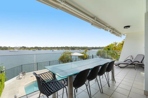 Aqua Linea 3 Noosa Parade 82 - Surfers Paradise Gold Coast 1