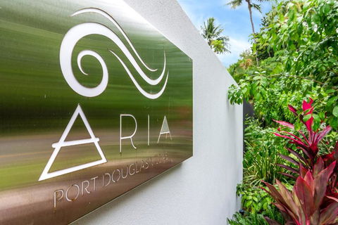 Aria Port Douglas Villas - Villa 1 - Surfers Paradise Gold Coast 2