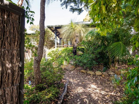 Aroha - Surfers Paradise Gold Coast 0