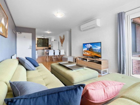 Aspen Court 8 - Surfers Paradise Gold Coast 1
