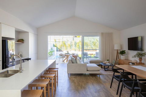 Aster - Surfers Paradise Gold Coast 4