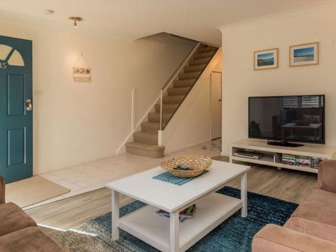 Aqua Shores By Experience Jervis Bay - Surfers Paradise Gold Coast 3