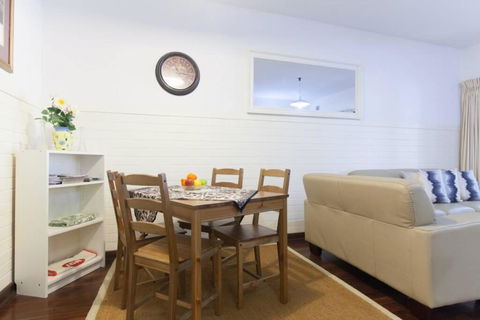 B2 Crawley Apartment 1 BRM & Sleepout Near UWA - Surfers Paradise Gold Coast 4