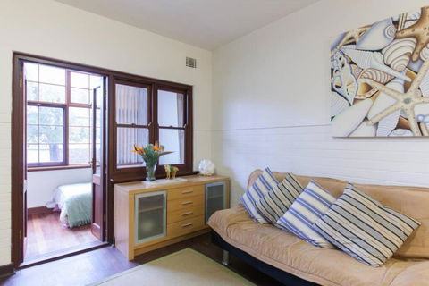 B3 Crawley Apartment 1 BRM & Sleepout Near UWA - Surfers Paradise Gold Coast 3