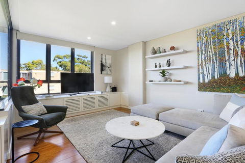 B314S - Waverton Village Heights - Surfers Paradise Gold Coast 1