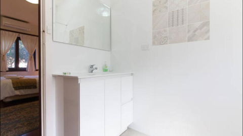 B4 Crawley Apartment 1 BRM & Sleepout Near UWA - Surfers Paradise Gold Coast 3