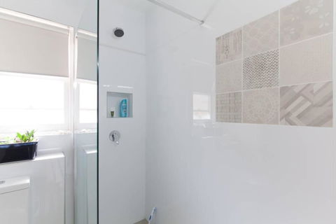B5 Crawley Apartment 1 BRM & Sleepout Near UWA - Surfers Paradise Gold Coast 3