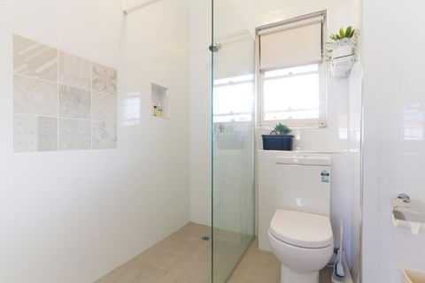 B7 Crawley Apartment 1 BRM & Sleepout Near UWA - Surfers Paradise Gold Coast 1
