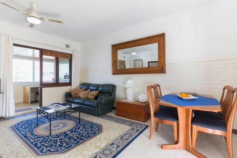 B9 Crawley Apartment 1 BRM & Sleepout Near UWA - Surfers Paradise Gold Coast 2