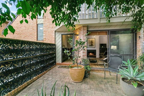 BARIS - Bariston Avenue Cremorne - Surfers Paradise Gold Coast 2