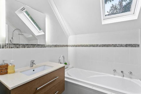 BARIS - Bariston Avenue Cremorne - Surfers Paradise Gold Coast 4