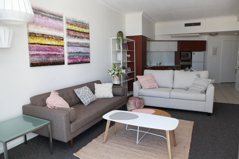 Chevron Renaissance Ocean View - Surfers Paradise Gold Coast 14