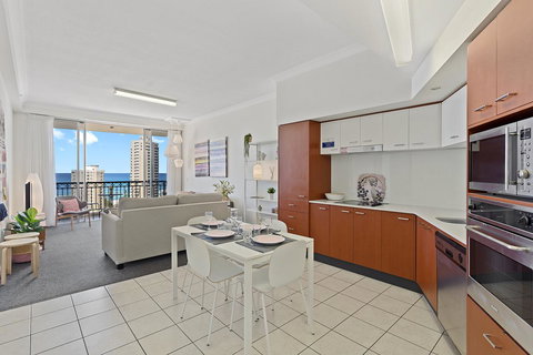 Chevron Renaissance Ocean View - Surfers Paradise Gold Coast 13