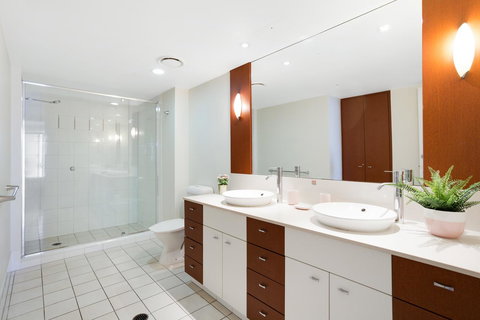 Chevron Renaissance Ocean View - Surfers Paradise Gold Coast 3