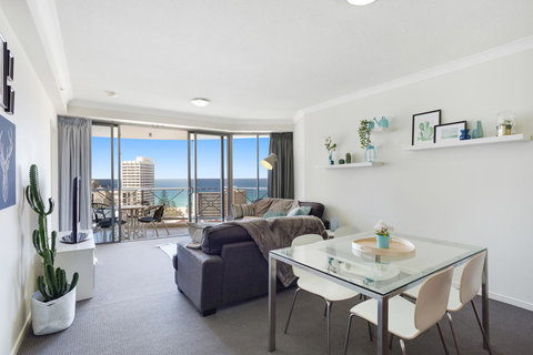 Chevron Renaissance Ocean View - Surfers Paradise Gold Coast 6