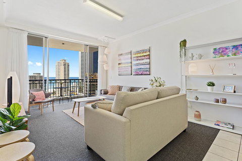 Chevron Renaissance Ocean View - Surfers Paradise Gold Coast 12