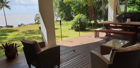 Cairns Beach House Our Oasis - Surfers Paradise Gold Coast 2