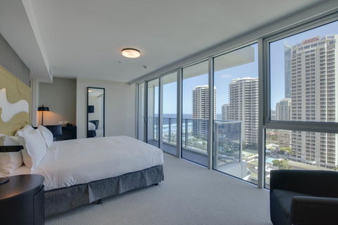Hilton Surfers Paradise Hotel & Residences - Surfers Paradise Gold Coast 2