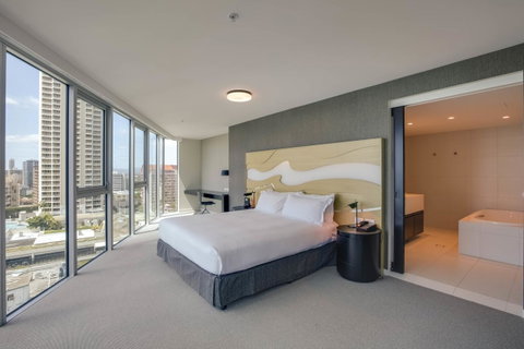 Hilton Surfers Paradise Hotel & Residences - Surfers Paradise Gold Coast 14