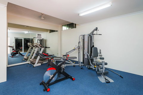 The Ritz Resort Heated Pool - Surfers Paradise Gold Coast 29