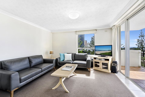The Ritz Resort Heated Pool - Surfers Paradise Gold Coast 13
