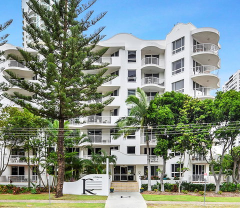 The Ritz Resort Heated Pool - Surfers Paradise Gold Coast 0