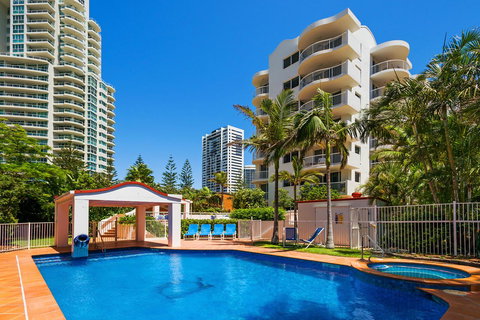 The Ritz Resort Heated Pool - Surfers Paradise Gold Coast 1