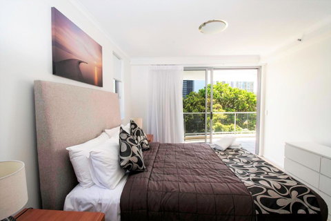 Trilogy Surfers Paradise - Surfers Paradise Gold Coast 30