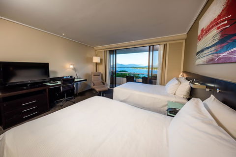 Hilton Cairns - Surfers Paradise Gold Coast 6