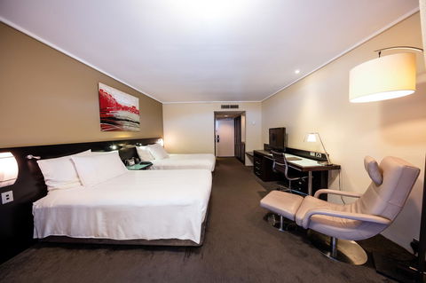 Hilton Cairns - Surfers Paradise Gold Coast 32