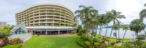 Hilton Cairns - Surfers Paradise Gold Coast 18