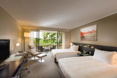 Hilton Cairns - Surfers Paradise Gold Coast 8